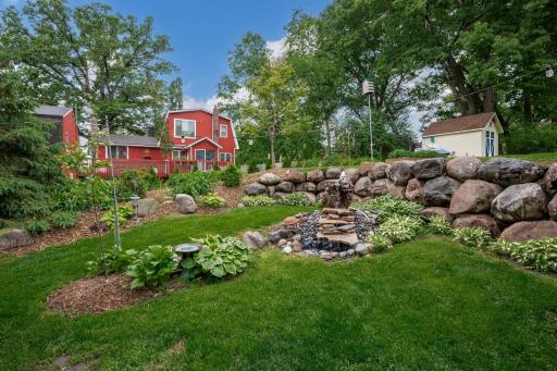 There is even your own fountain! So many wonderful features!