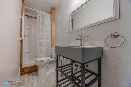 838 8th Avenue E, West Fargo, ND 58078
