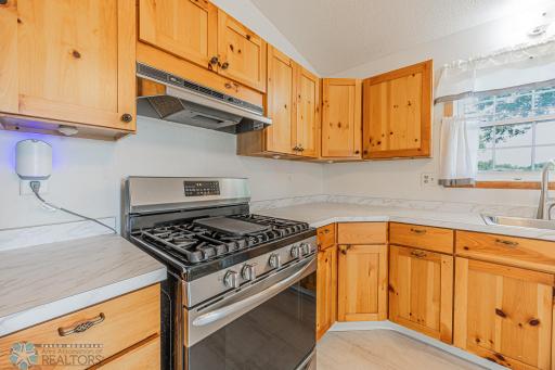 838 8th Avenue E, West Fargo, ND 58078