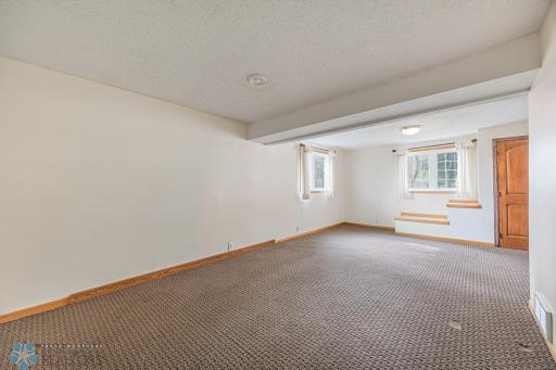 838 8th Avenue E, West Fargo, ND 58078
