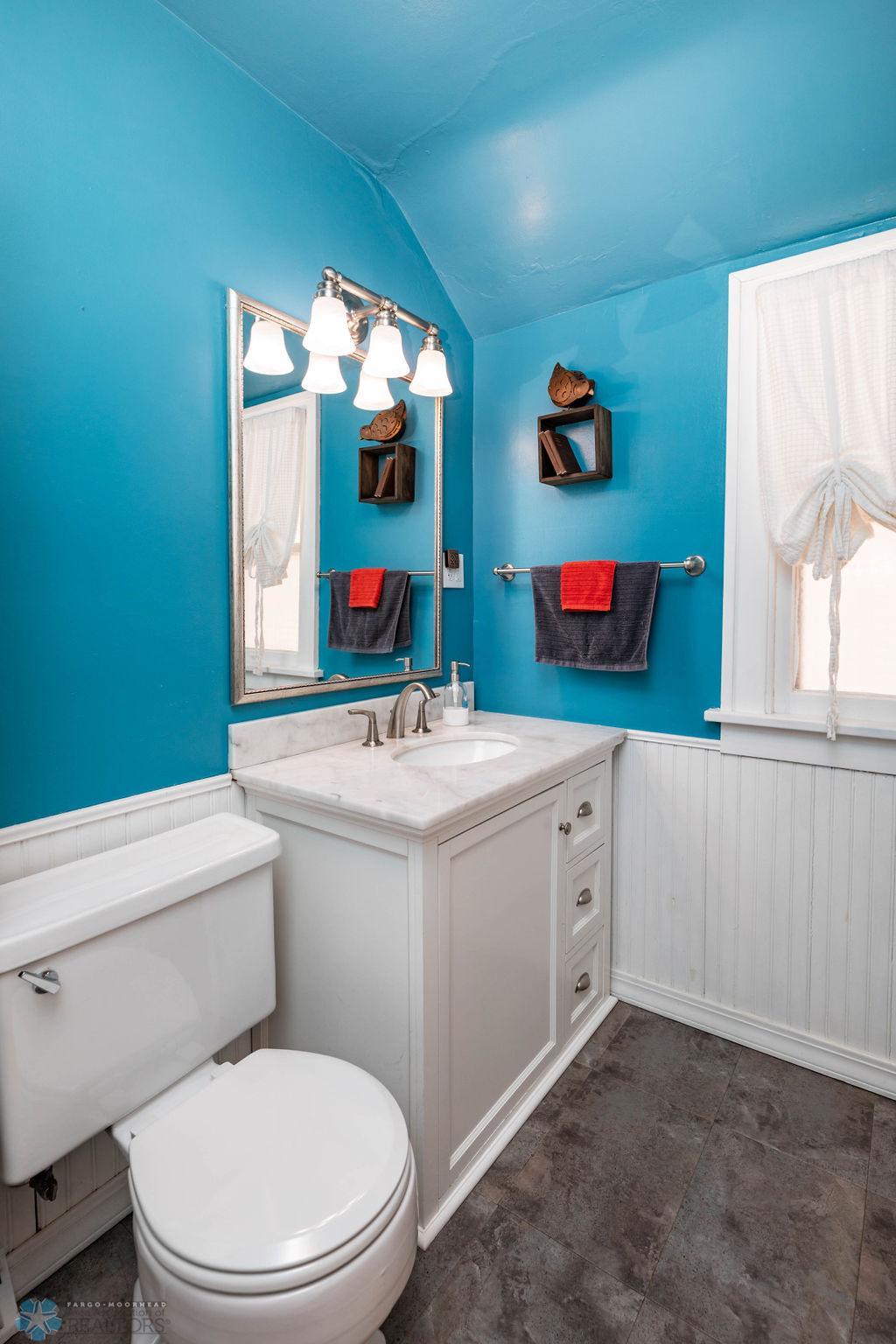 Upper bathroom