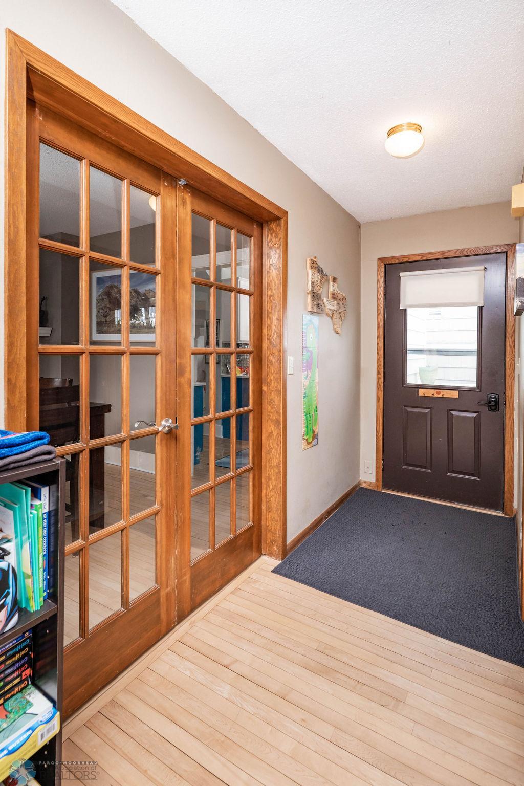 French doors between flex and dining