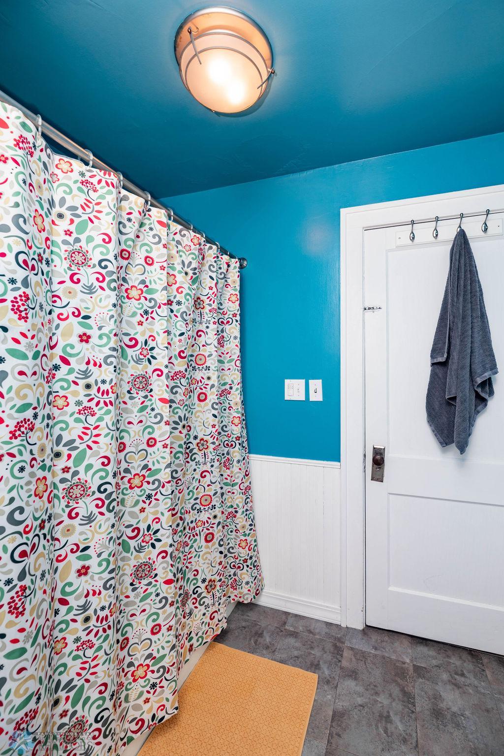 Upper bathroom