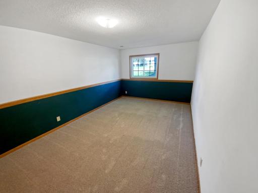 1213 Parkwood Court, Burnsville, MN 55337
