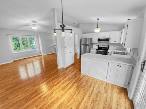 1213 Parkwood Court, Burnsville, MN 55337