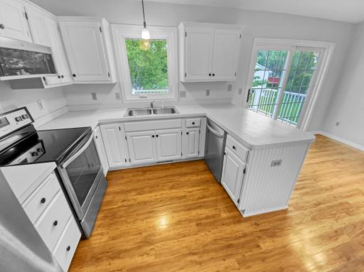 1213 Parkwood Court, Burnsville, MN 55337
