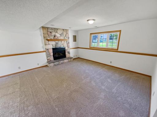 1213 Parkwood Court, Burnsville, MN 55337