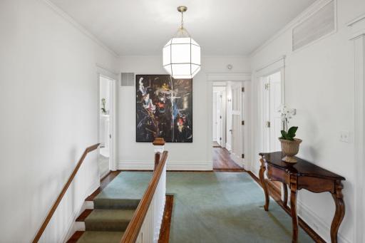 226 Grotto Street S, Saint Paul, MN 55105