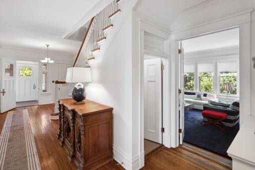 226 Grotto Street S, Saint Paul, MN 55105