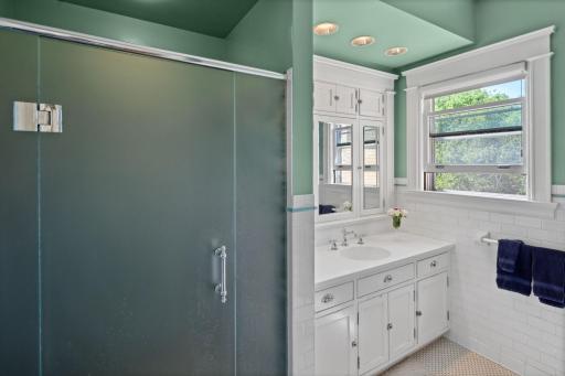 226 Grotto Street S, Saint Paul, MN 55105