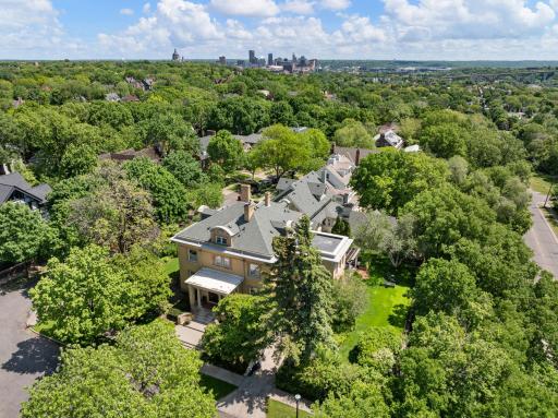 226 Grotto Street S, Saint Paul, MN 55105