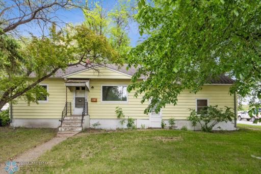 Photo for 1550 13 1/2 Street S, Fargo, ND 58103 - listing #6727827 1550 13 1/2 Street S, Fargo, ND 58103