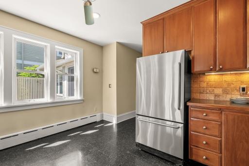 13-web-or-mls-4705 Lyndale Ave S-0013.jpg