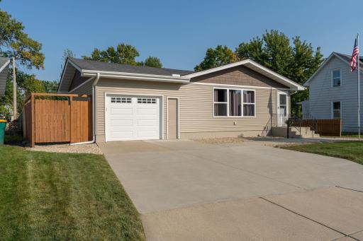 609 4th Street NE, Montgomery, MN 56069