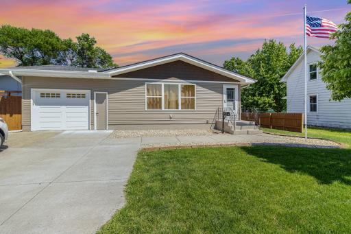 609 4th Street NE, Montgomery, MN 56069