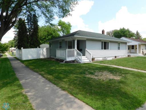 229 21st Avenue N, Fargo, ND 58102