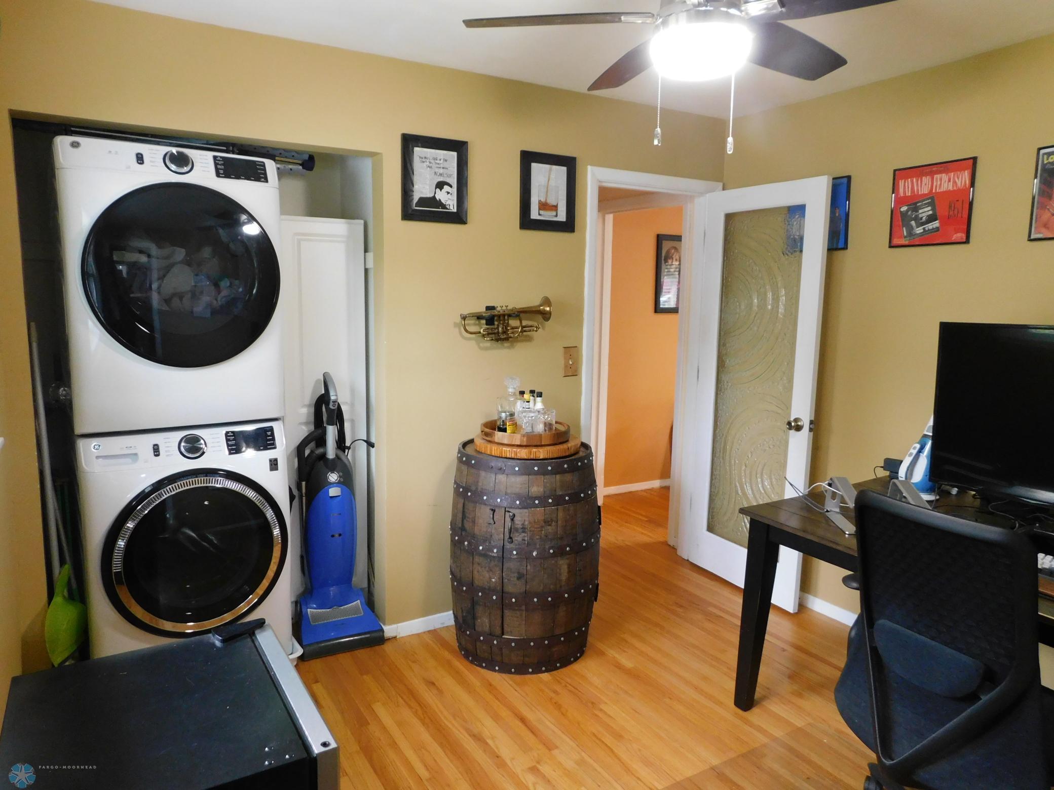 office/laundry