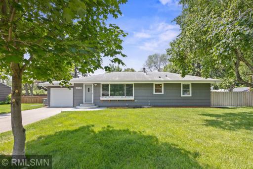7602 Great Plains Boulevard, Chanhassen, MN 55317