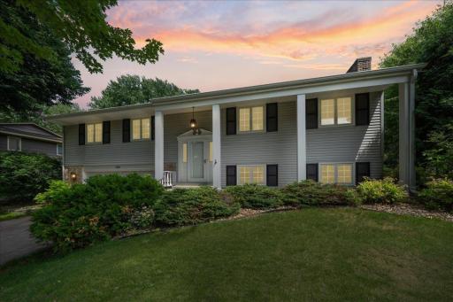 2780 Aglen Street, Roseville, MN 55113