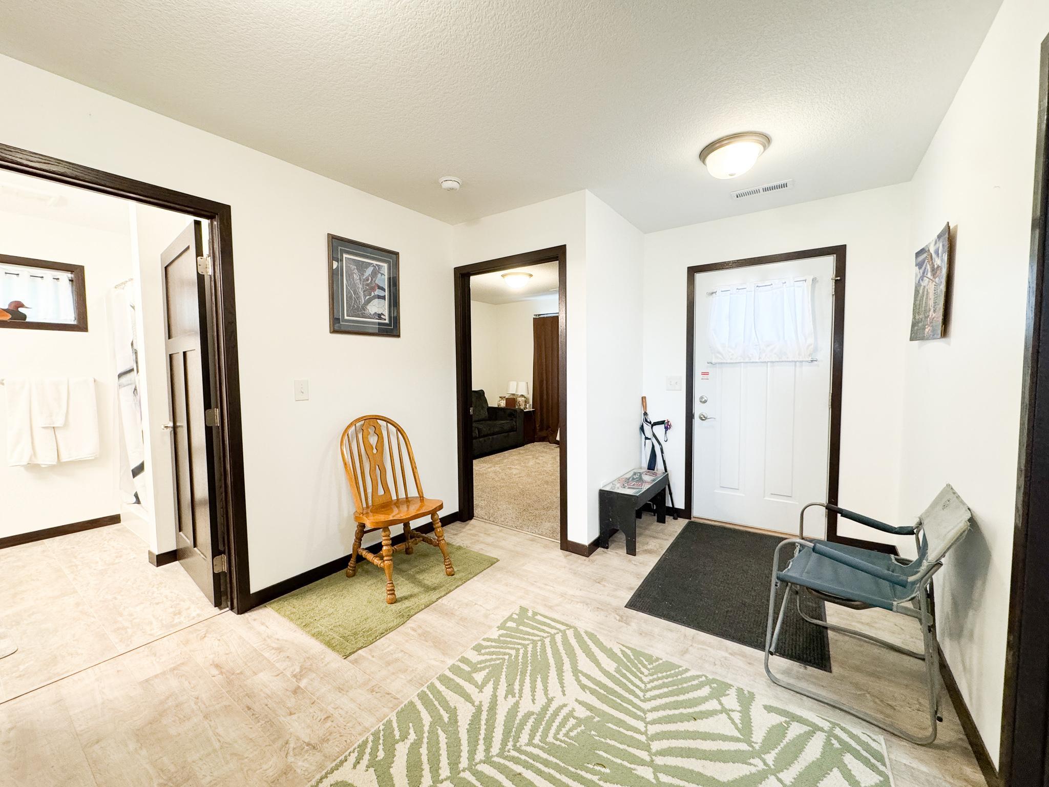 Entryway 1.jpg