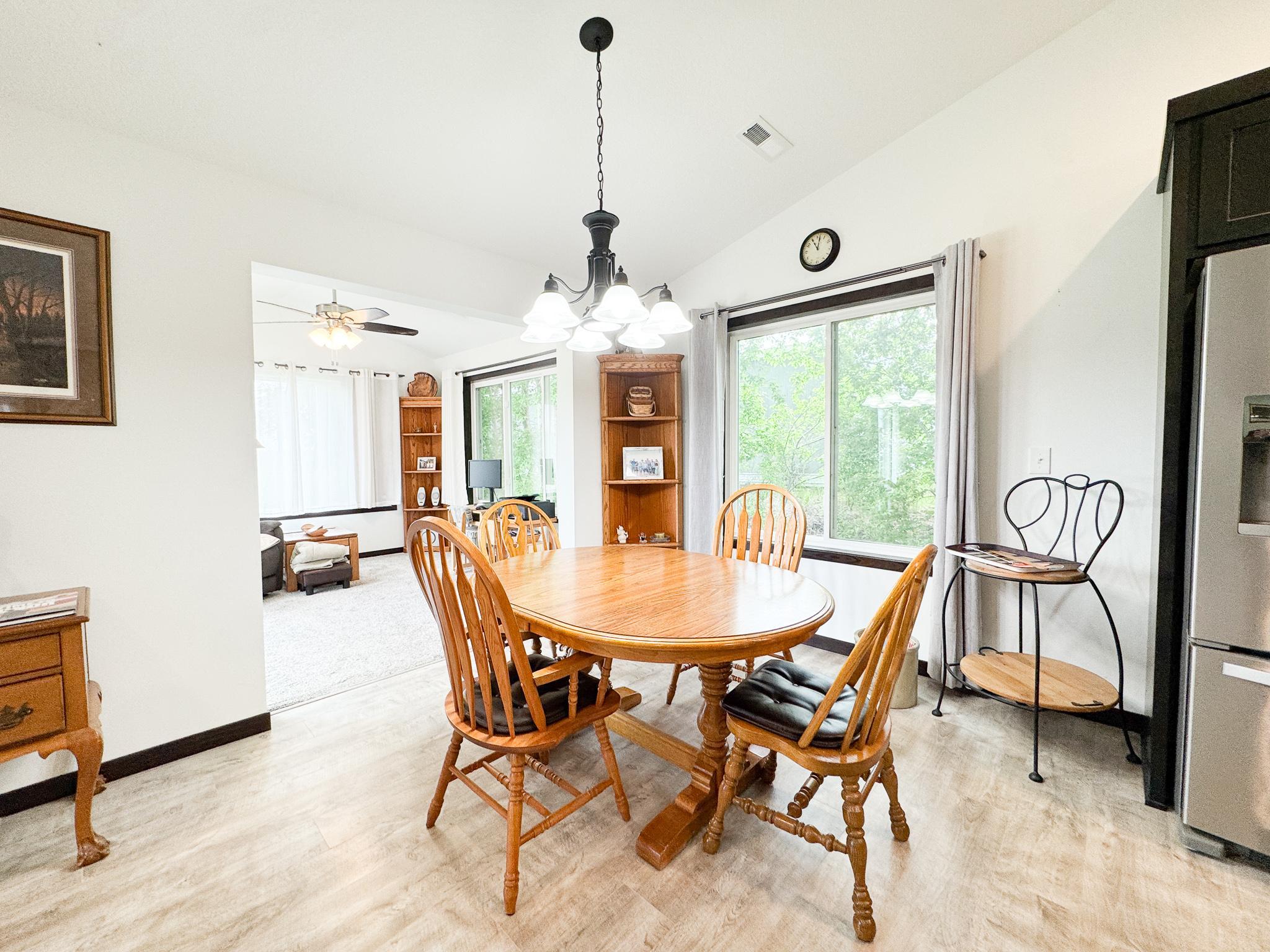 Dining Room-2.jpg