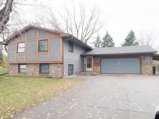 1996 Kingston Avenue E, Saint Paul, MN 55109