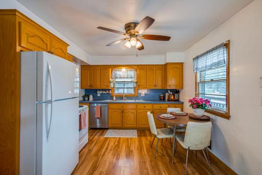 15-web-or-mls-First Person Visuals 812 17th St_14.jpg
