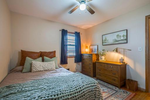9-web-or-mls-First Person Visuals 812 17th St_08.jpg