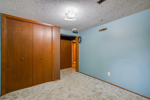 19-web-or-mls-First Person Visuals 812 17th St_18.jpg