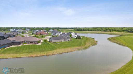 787 Riverbend Road, Oxbow, ND 58047