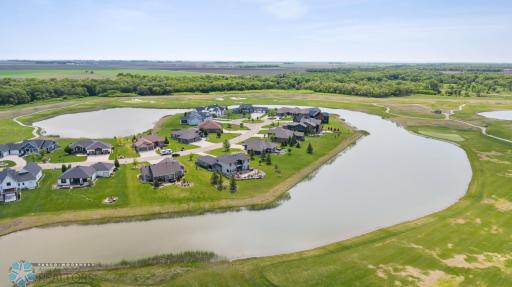 787 Riverbend Road, Oxbow, ND 58047
