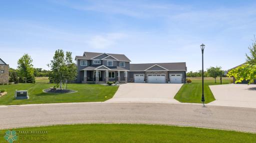 787 Riverbend Road, Oxbow, ND 58047