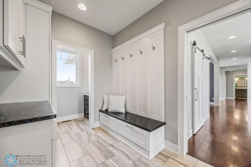 787 Riverbend Road, Oxbow, ND 58047