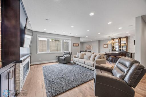 787 Riverbend Road, Oxbow, ND 58047
