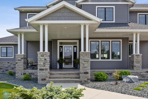 787 Riverbend Road, Oxbow, ND 58047