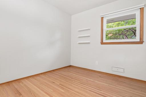 9301 10th Avenue S, Bloomington, MN 55420