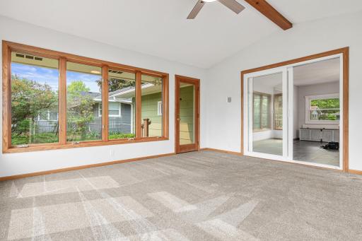 9301 10th Avenue S, Bloomington, MN 55420
