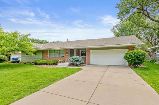 9301 10th Avenue S, Bloomington, MN 55420