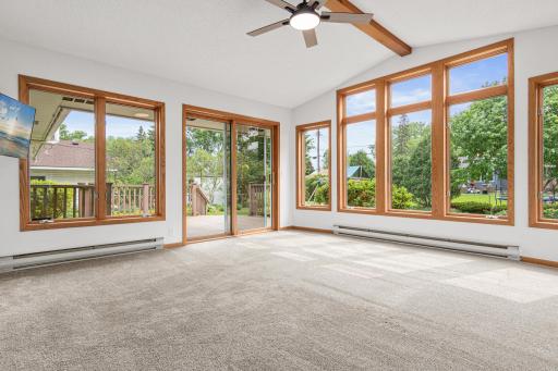 9301 10th Avenue S, Bloomington, MN 55420