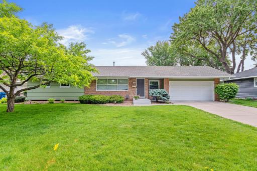 9301 10th Avenue S, Bloomington, MN 55420