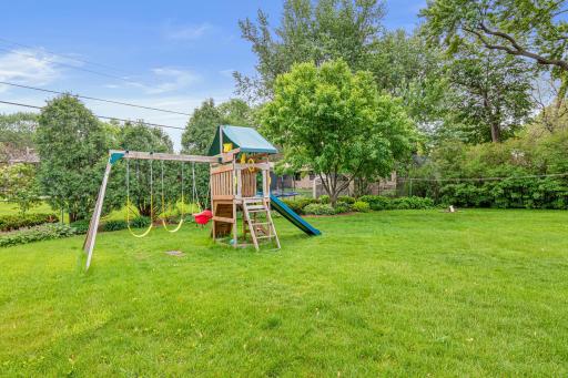 9301 10th Avenue S, Bloomington, MN 55420