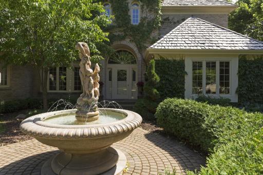 2645 Arcola Lane, Wayzata, MN 55391