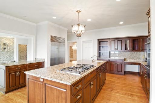 2645 Arcola Lane, Wayzata, MN 55391