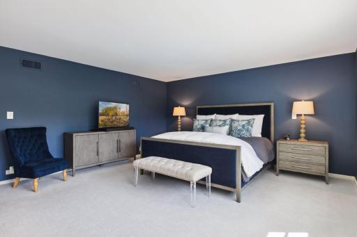 1150 Wyndmere Road, Orono, MN 55391