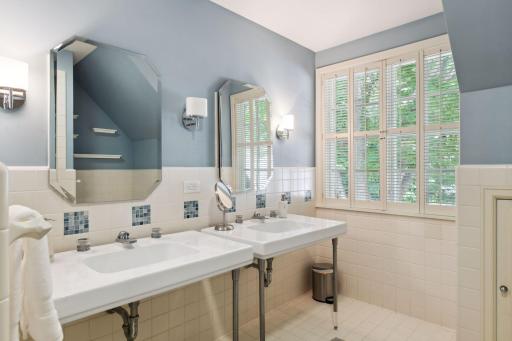 1150 Wyndmere Road, Orono, MN 55391
