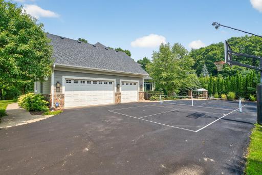 2170 Mcdow Lane, Maple Plain, MN 55359