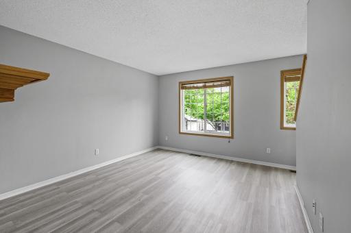 15546 Flyboat Lane, Apple Valley, MN 55124