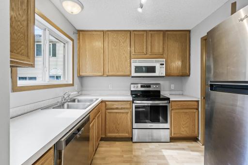 15546 Flyboat Lane, Apple Valley, MN 55124