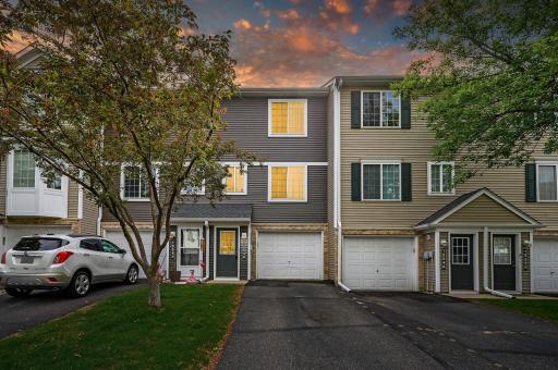 15546 Flyboat Lane, Apple Valley, MN 55124