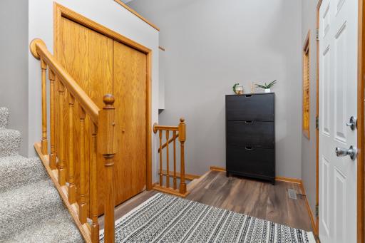 20250528-3138_OlympusDrNE_SaukRapids_Interior-10.jpg